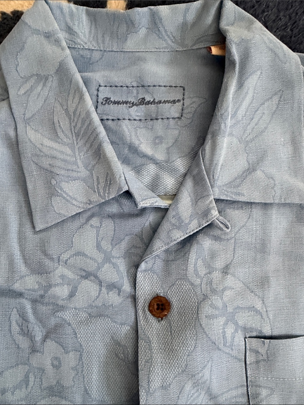 Tommy Bahama Pale Blue Jacquard Floral Camp Shirt silk size medium